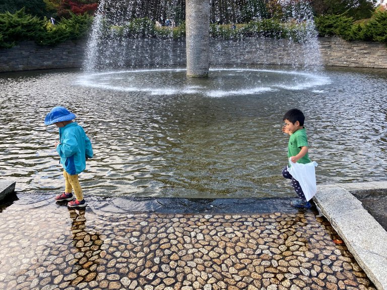 Cutie kids playing with water
