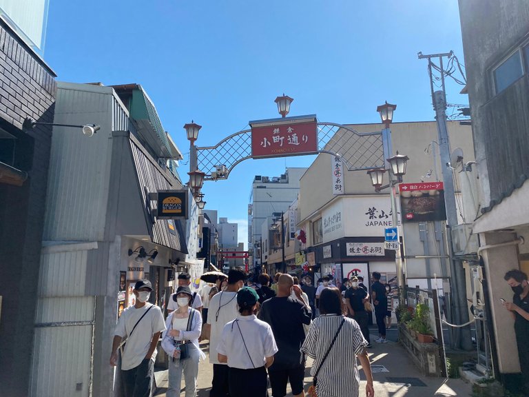 Going back to the shopping street from the shrine