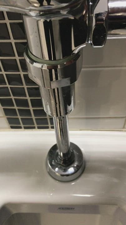 Leaking vacuum breaker on urinal