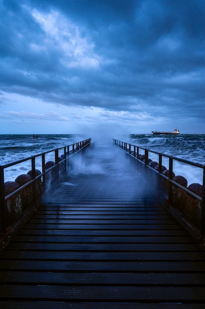 Splashing Pier