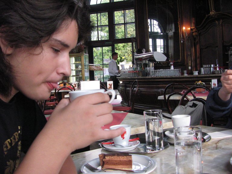 HAVING COFFEE AND CAKE AT THE KAISERPAVILLON
