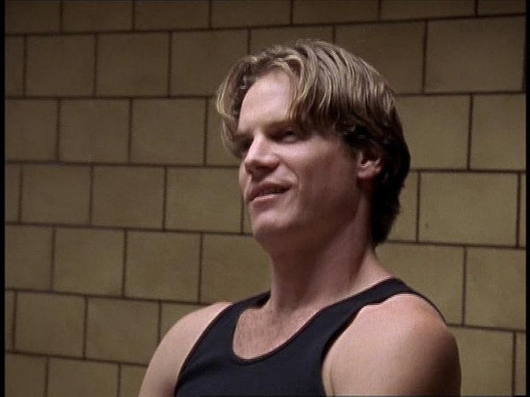 (source:imdb.com)