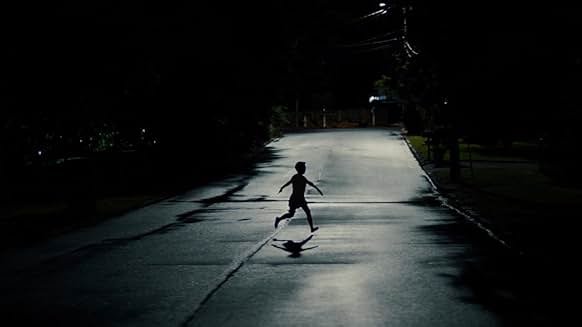 Weapons (2025) Kid running