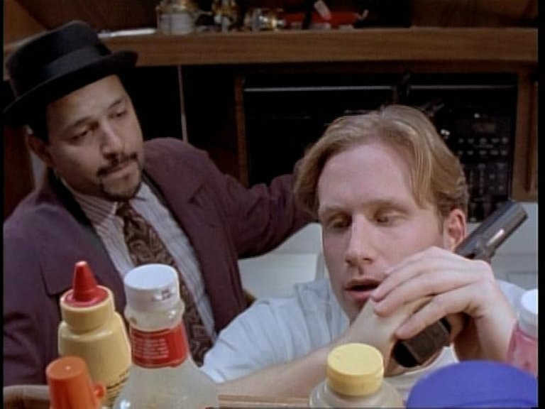 (source:imdb.com)