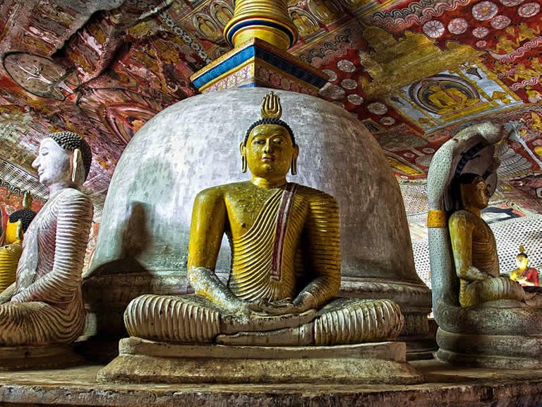 Dambulla Golden cave Temple