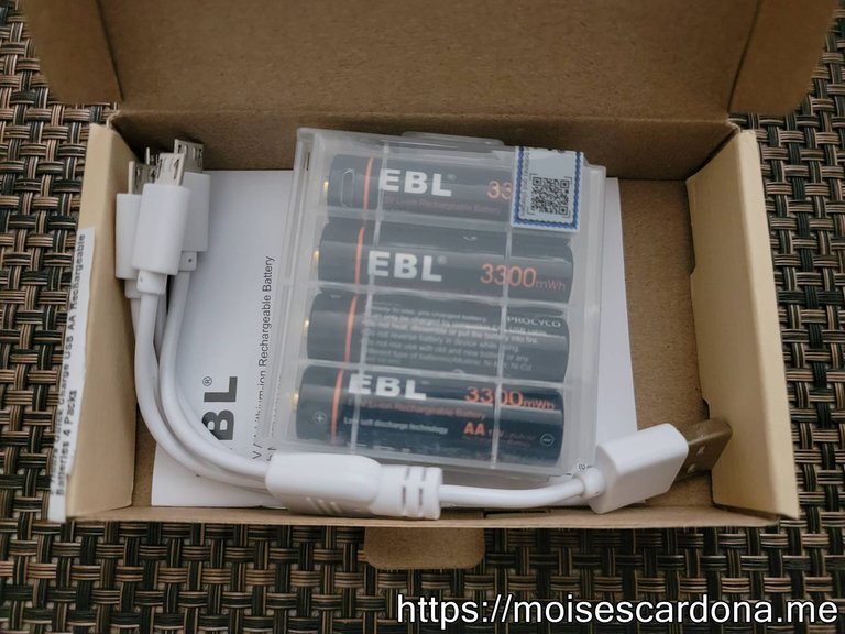 https://moisescardona.me/wp-content/uploads/2022/01/EBL-4-Pack-AA-USB-Li-Ion-Battery-004.jpg