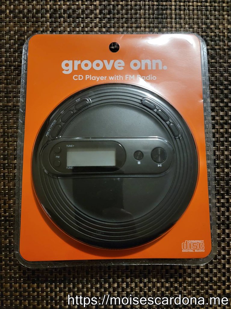 Groove Onn Portable CD Player