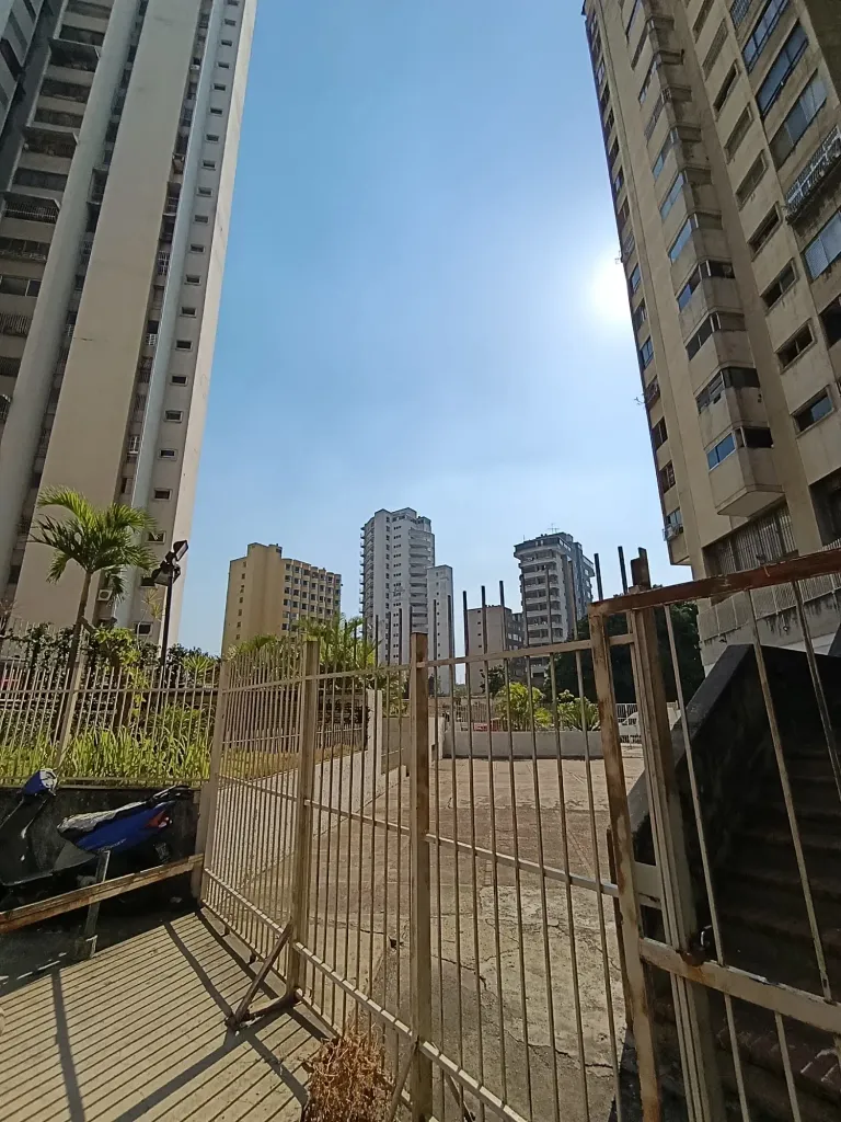 FLYHCfJ657JdmnTP_1000055841.webp