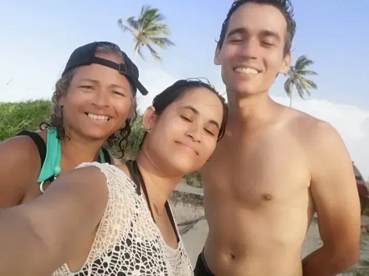 WTtmQImlYYiTqHbD_1000307381.webp