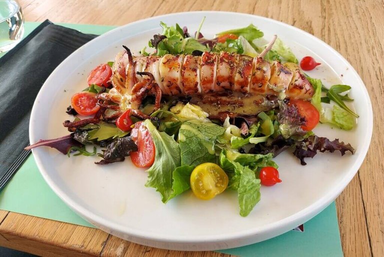 Greece, Athens, Theta Restaurant, calamari