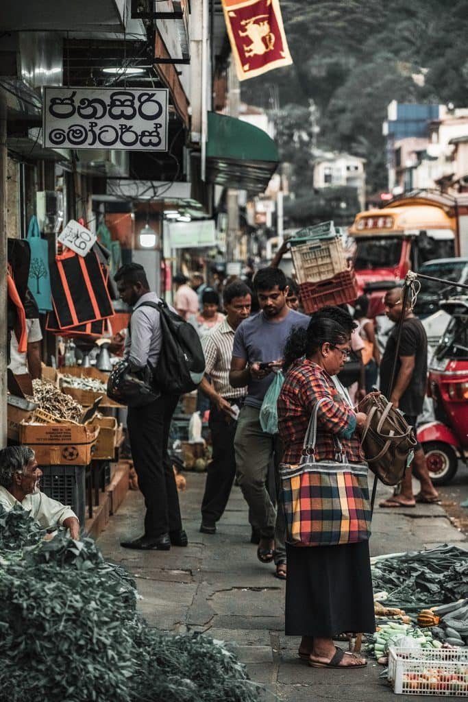 Busy streets in Colombo