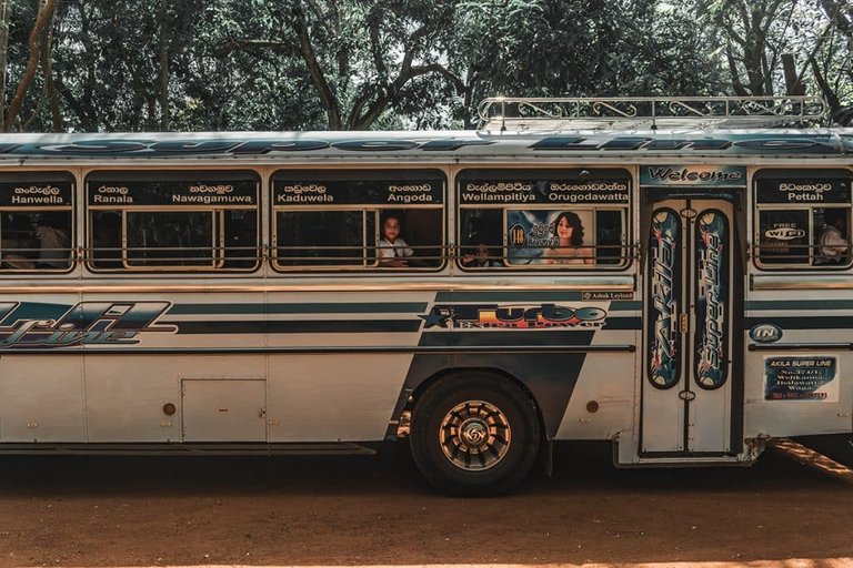 Public buses in Sri Lanka