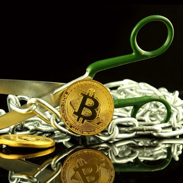 A Simple Guide to What Bitcoin Forks Are and Why They Happen