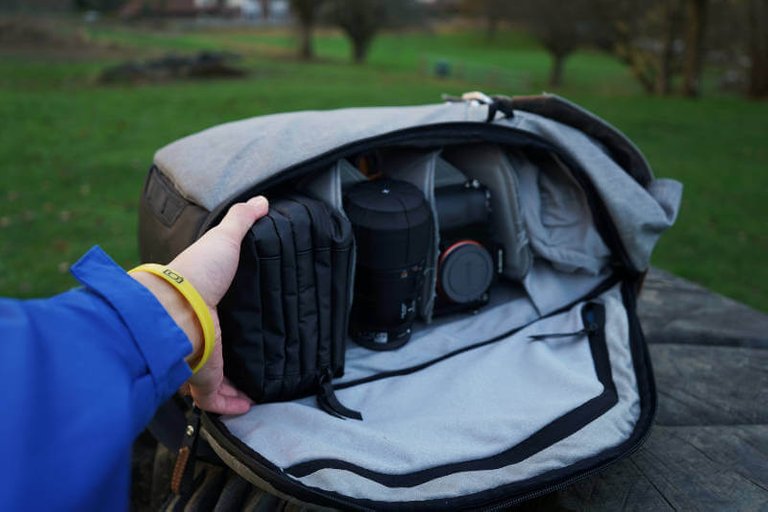 GRAVEL TOILETRY BAG REVIEW ONE TECH TRAVELLER GEAR LOAD