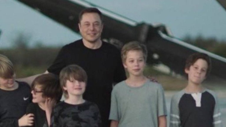 Family elon musk