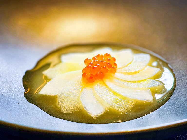 Thinly Sliced Pear with Roe Garnish