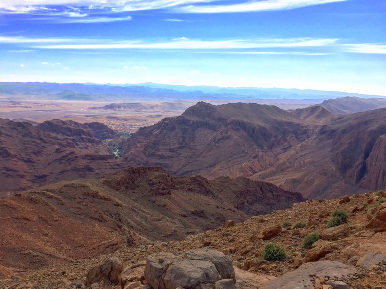 The verdant path of Oued Todghe.