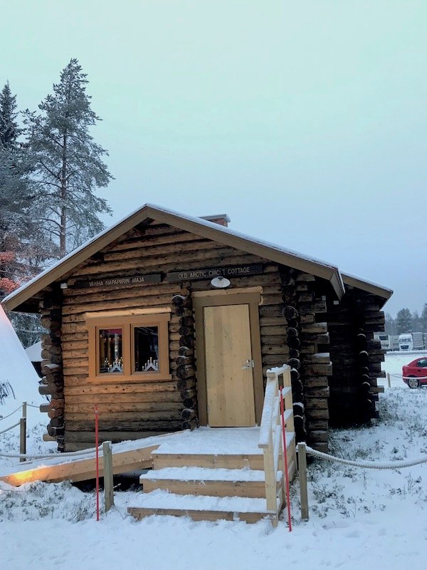Old_Arctic_Circle_Cottage__Reise_zum_Nordkapp