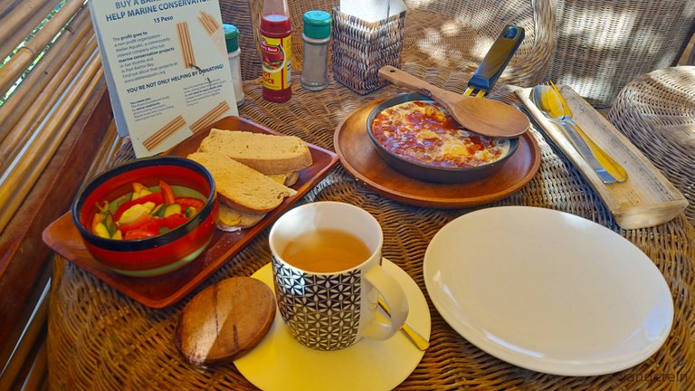 Shakshuka and hot calamansi with honey