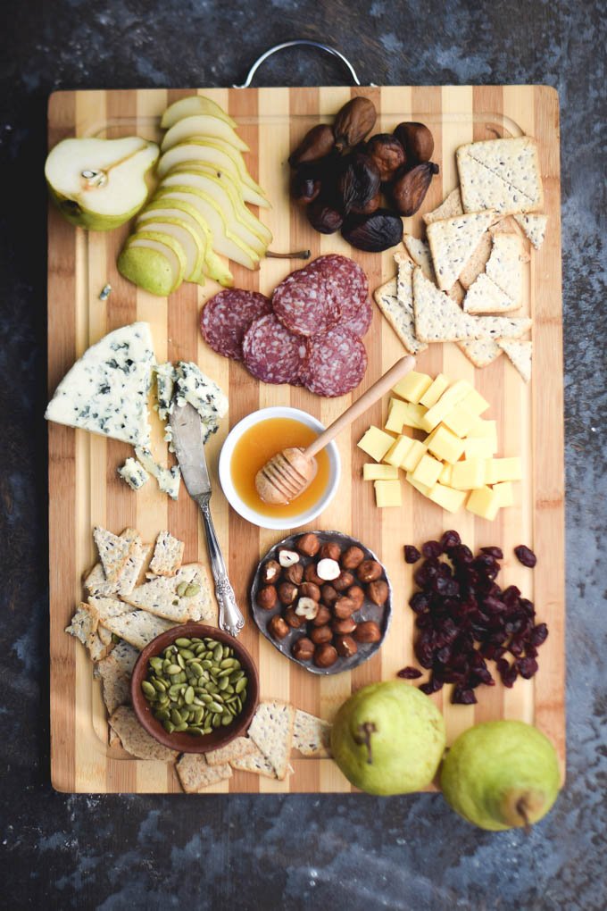 Building-a-Perfect-Holiday-Appetizer-Winter-Cheese-Board-Inspiration..jpg