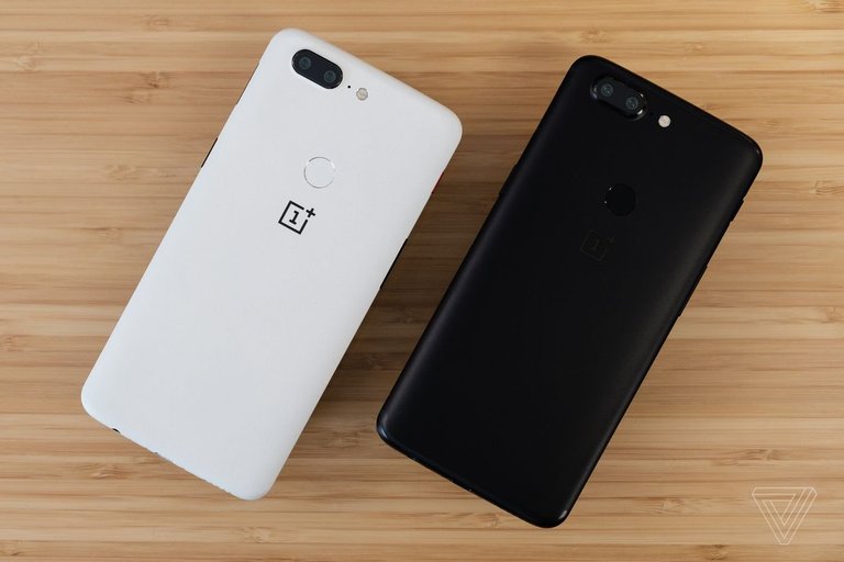 oneplus_5t_sandstone_white_6.0.jpeg