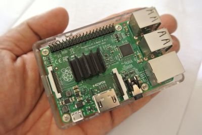 raspberry-pi-950490_1920.jpg