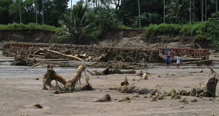 2017-12-23T093140Z_1711110526_RC15B8AD1600_RTRMADP_3_ASIA-STORM-PHILIPPINES.jpg