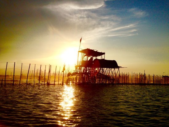 stilt-house-on-tam-giang.jpg