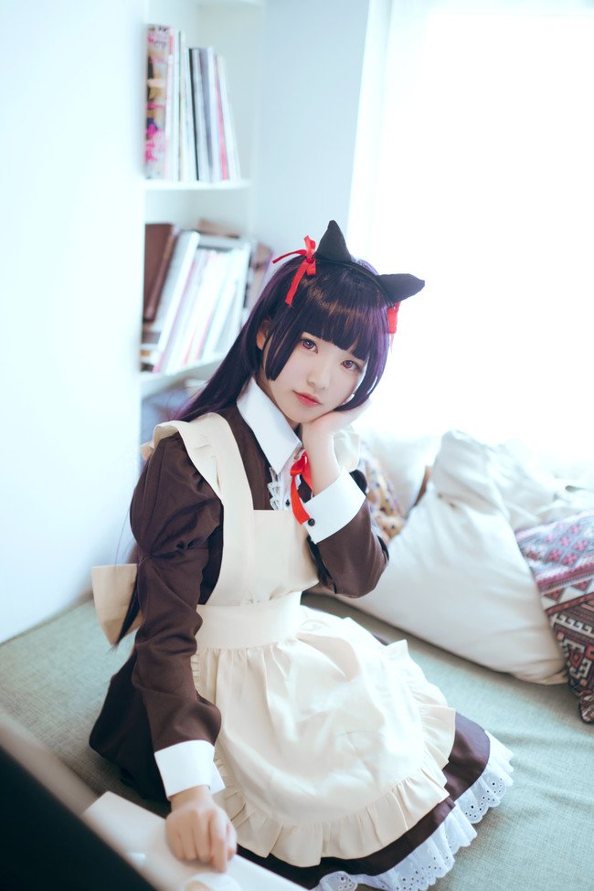 Irresistable-Kuroneko-Nekomimi-Maid-Cosplay-5.jpg