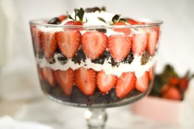 Strawberries+Cream Fudge Brownie Trifle (8).jpg