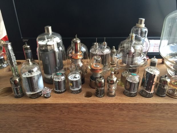 vacuum-tube-12.jpg