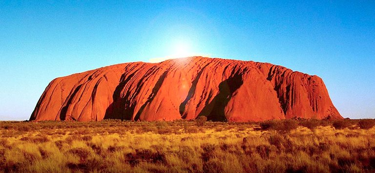 uluru.jpg