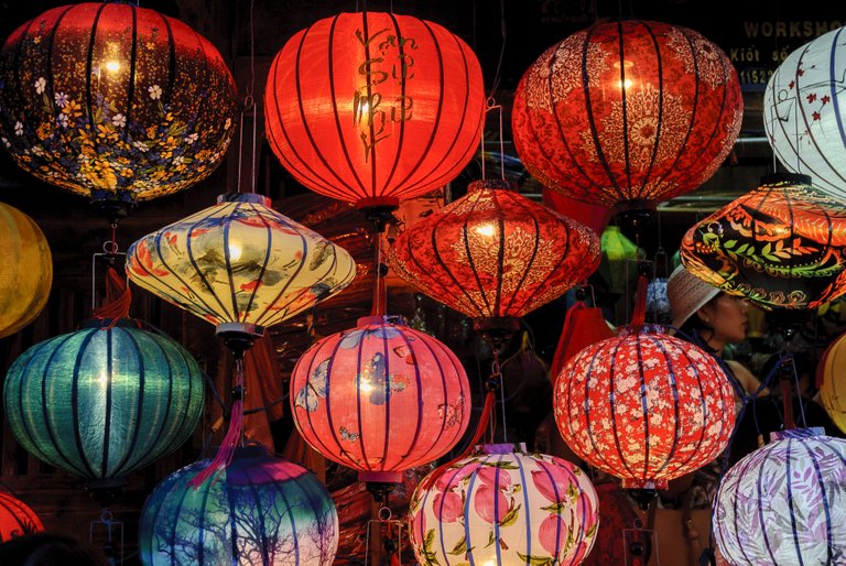 Lanterns.jpeg