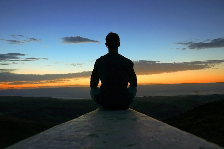 meditation-2240777_960_720.jpg