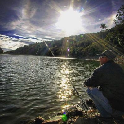 Pescador en la Laguna Brava , ubicada en el parque nacional Juan Pablo Peñaloza, entre los estados Táchira y Mérida, Venezuela.jpg