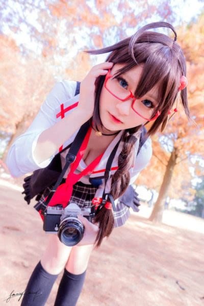 Splendid-Shigure-Seifuku-Megane-Cosplay-2-683x1024.jpg