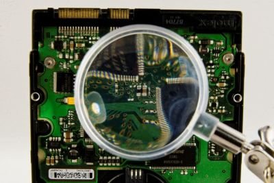 hard_drive_hdd_technology_digital_computer_trace_board_magnifying_glass-706647.jpg