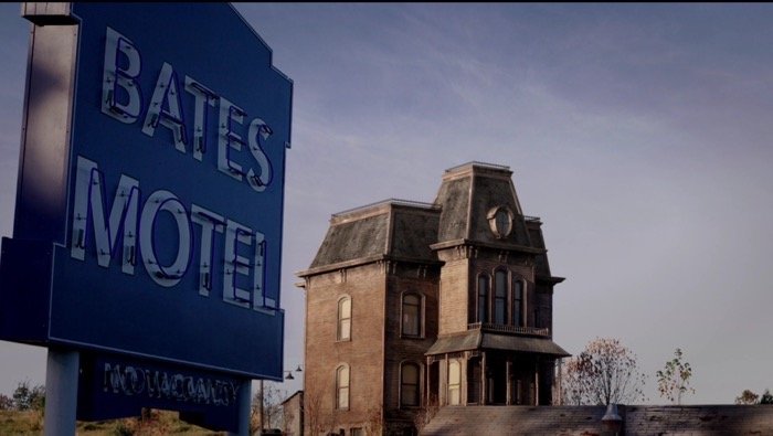 bates-motel-sign-with-house-700.jpg