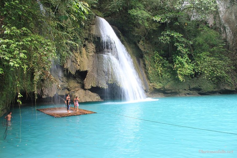 Kawasan-Falls-Filipina-www.kawasanfalls.net_.jpg