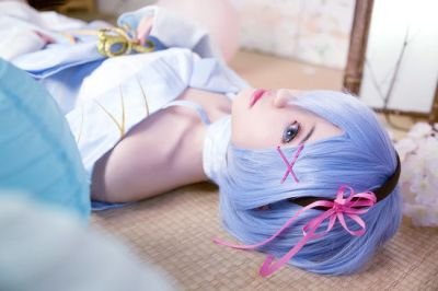 Beautifully-Bright-Rem-Cosplay-4.jpg