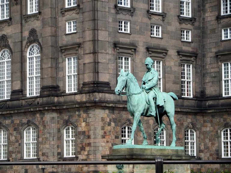 King Christian IX statue