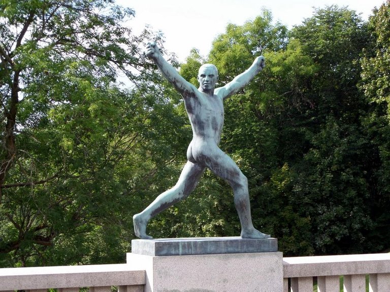 Gustav Vigeland running man