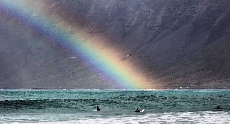 4a2c48a9d66b93688437ee162b96f97b