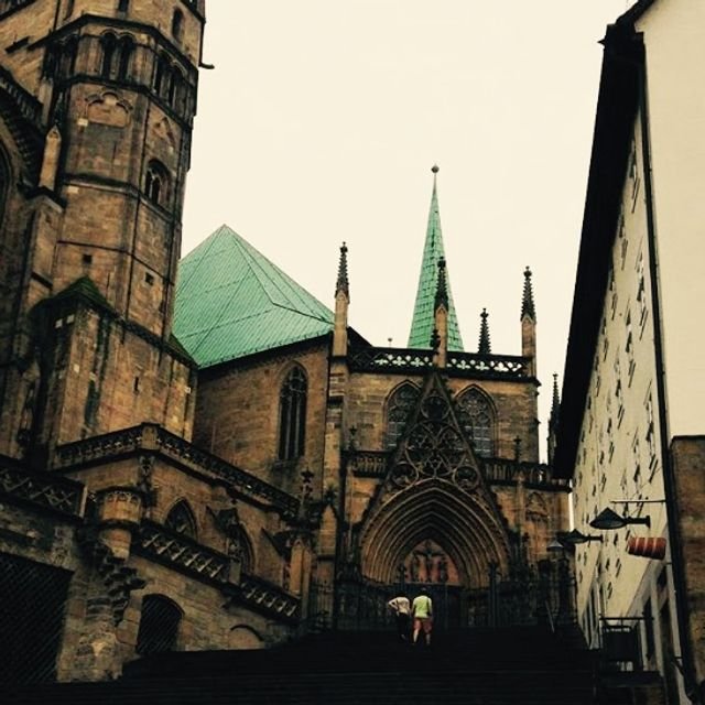 80bc46dbdf82029397b0d656a888f939