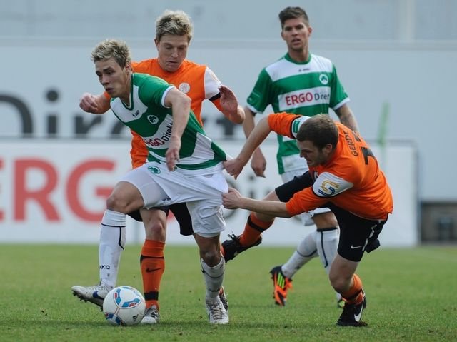 9b4c7daf8d3b7732e384f47f2e6e406f