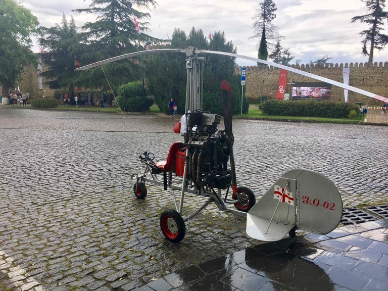 https://s3.us-east-2.amazonaws.com/partiko.io/img/anre-handmade-mini-helicopter-in-telavivazssdyc-1536068302290.png