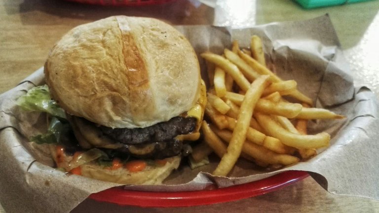 https://s3.us-east-2.amazonaws.com/partiko.io/img/aphours-a-burger-to-remember6eyqqmes-1535550520468.png