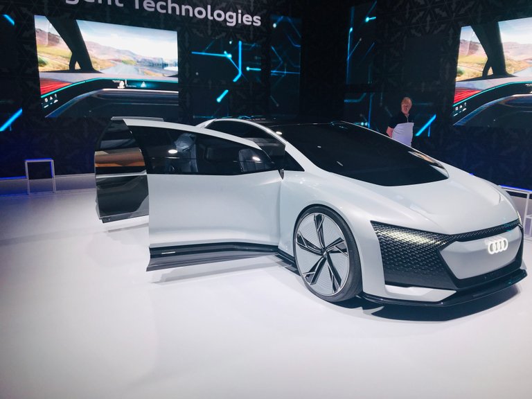 https://s3.us-east-2.amazonaws.com/partiko.io/img/elvielins-this-is-the-car-of-tomorrow-from-audi-cmrcgmae-1539243054414.png