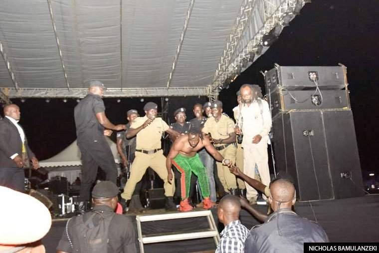 https://s3.us-east-2.amazonaws.com/partiko.io/img/macnoble-bebe-cool-chased-off-stage-by-angry-fansfwcqjvhl-1535886610659.png