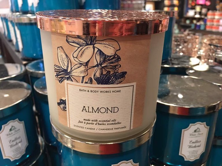 https://s3.us-east-2.amazonaws.com/partiko.io/img/moonshot87-scented-candle-1528614056296.png